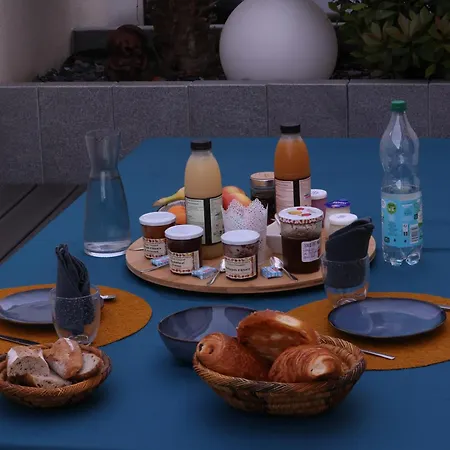 ベッド・アンド・ブレックファスト Chez Marie 3*